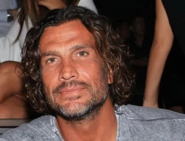 Ξέρει να επιλέγει: Το 21 ετών κορίτσι του Κώστα Κοκκινάκη δεν περνά απαρατήρητο (φωτό)